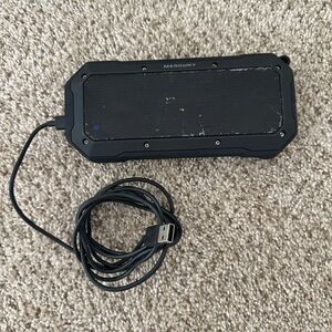 Merkury Swing 'N Sound Magnetic Bluetooth Speaker